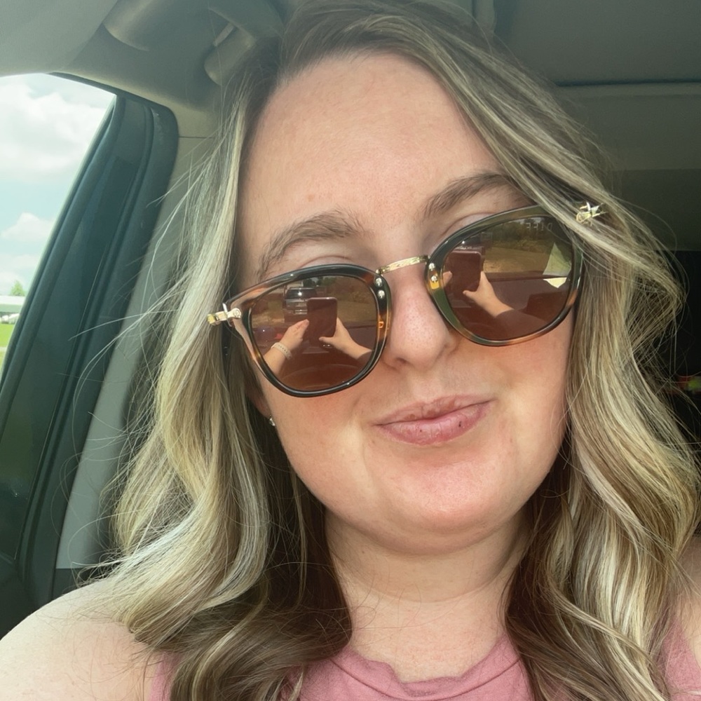 Meet your Posher, Karli